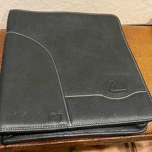 Lexus Leather CT Portfolio Elegant, Classic, Vintage!
